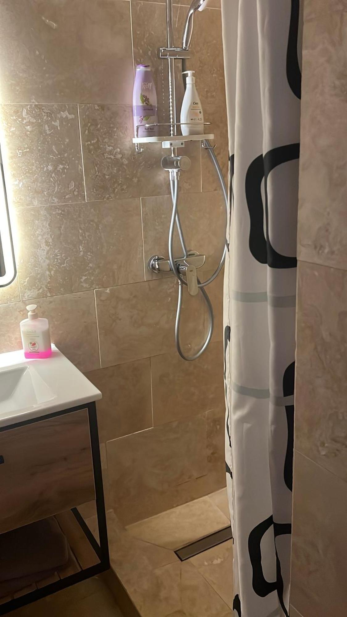 מנגליה Apartament Gul Mona Saturn מראה חיצוני תמונה